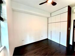 Landbay Condominium (D16), Condominium #524064101